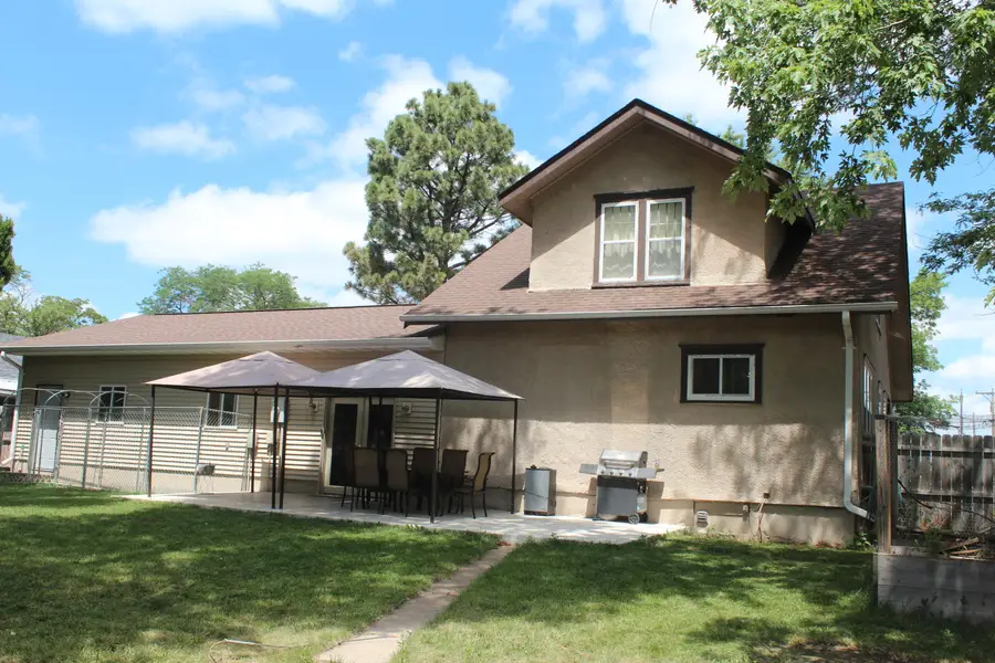 801 W 7th Ave, Mitchell, SD 57301 - #2