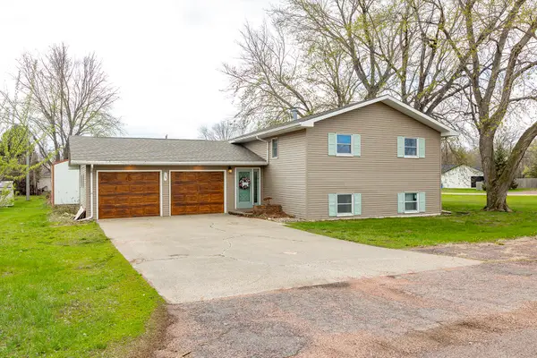 1141 Vermillion St, Centerville, SD 57014