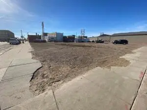 124 1st Ave, Mitchell, SD 57301