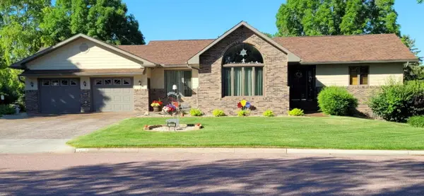 1409 Northridge Rd, Mitchell, SD 57301