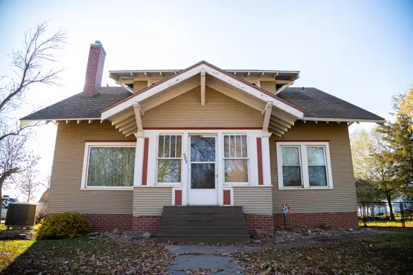 509 E 1st St, Plankinton, SD 57368