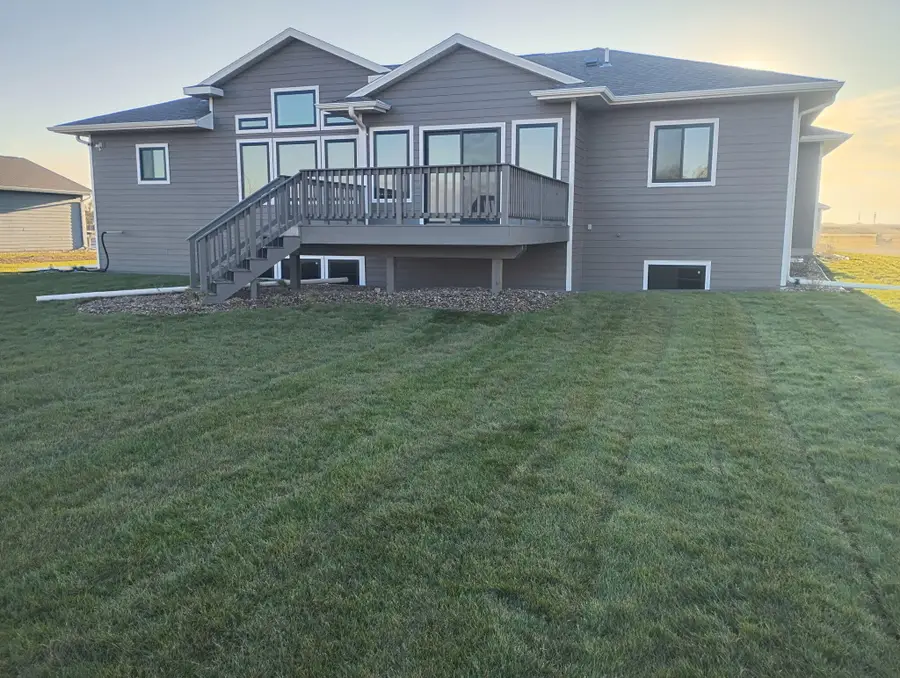 610 S Byron Blvd, Chamberlain, SD 57325 - Image #3