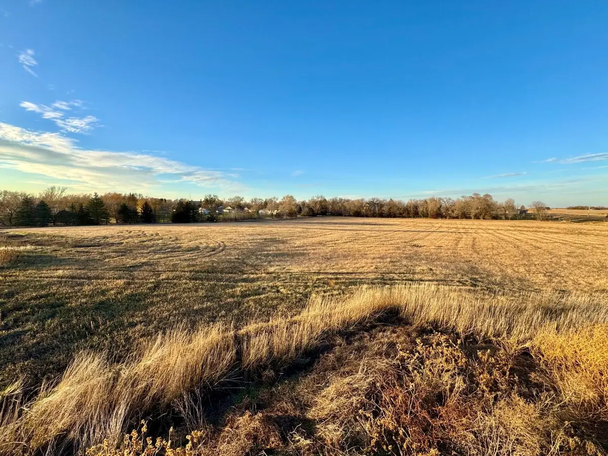 Lot 1 Vanderwerffs Addition, Armour, SD 57313 - Image #1