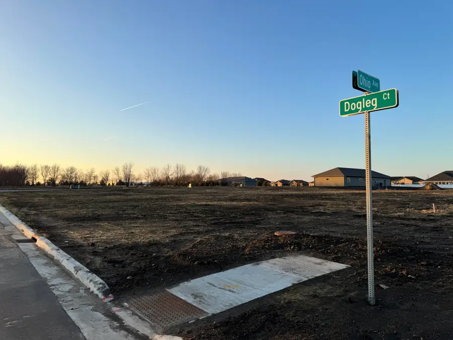 Dogleg Court Lots, Huron, SD 57350 - Image #3