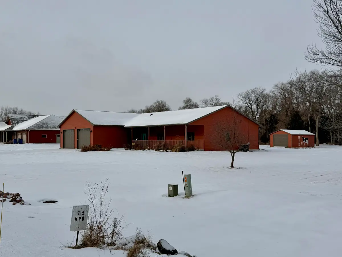 410 Nathan Ave, Mitchell, SD 57301 - Image #1