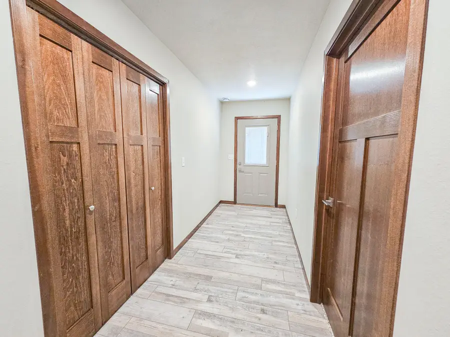 406 Logan Ave, Gregory, SD 57533 - Image #2