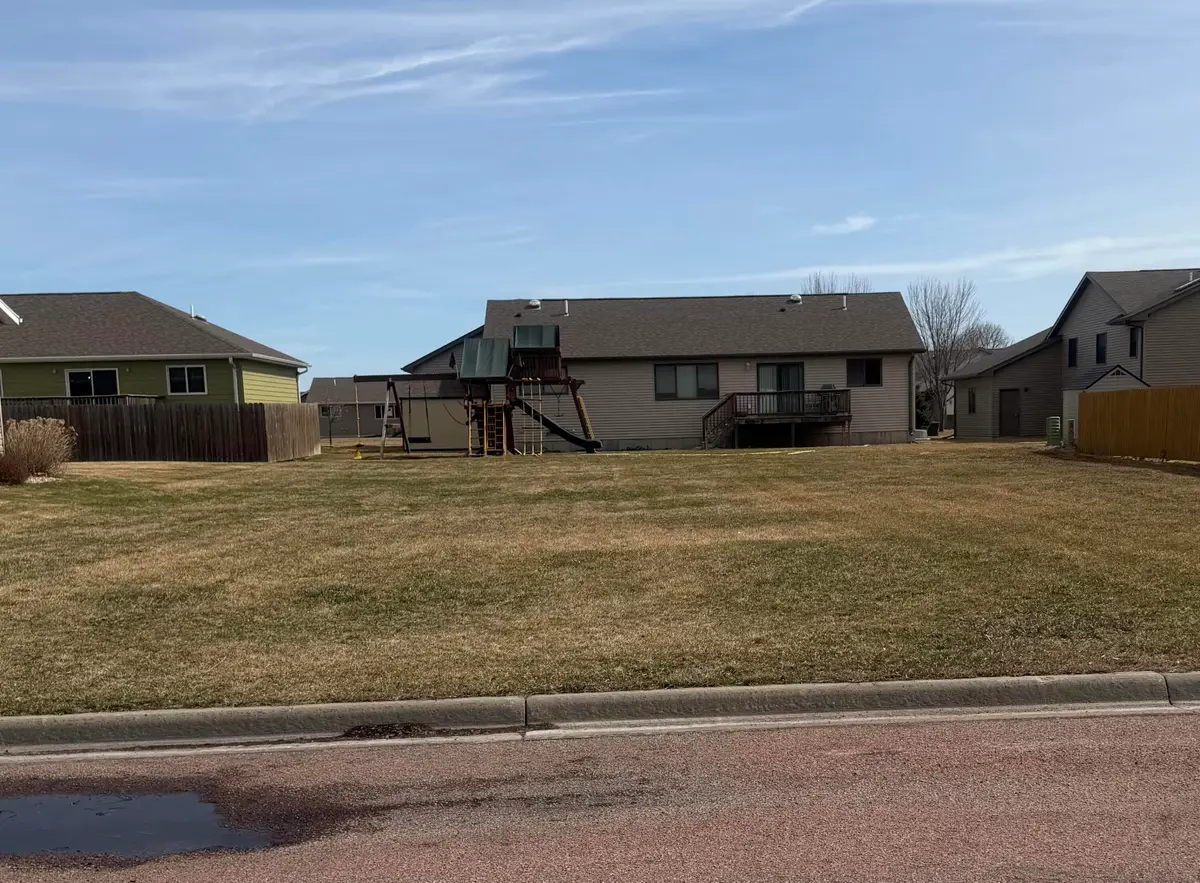 Lot 14 Charles St. St, Mitchell, SD 57301 - #1