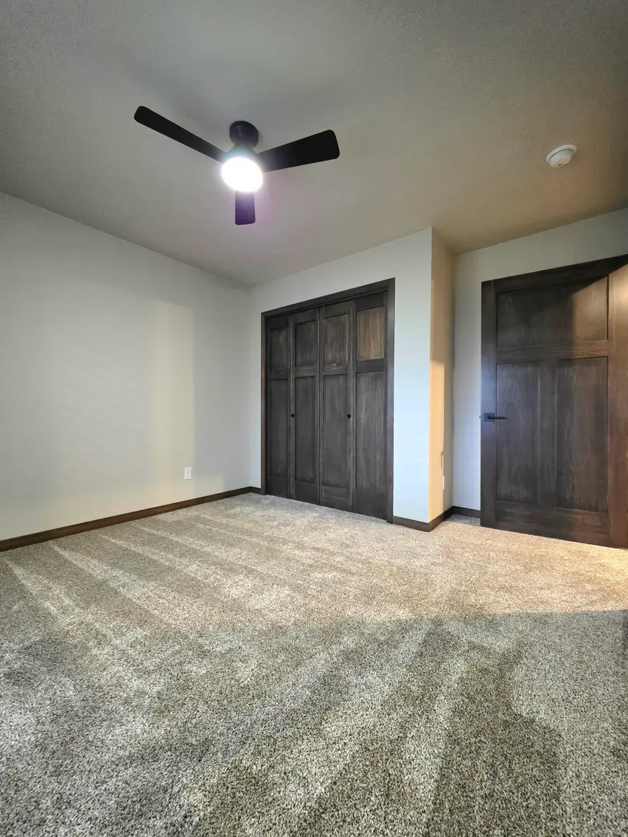 119 N Fairway St, Howard, SD 57349 - #3