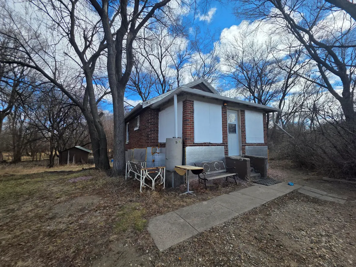 116 N Ohlman St, Mitchell, SD 57301 - #1