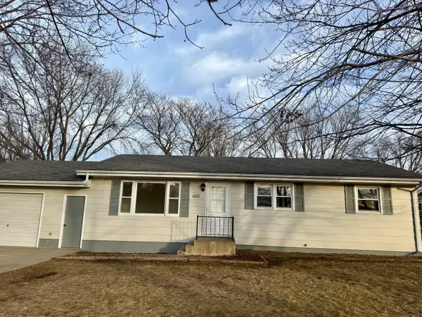 600 S Edgerton St, Mitchell, SD 57301