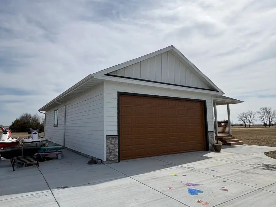 720 Pine St, Alexandria, SD 57311 - #3
