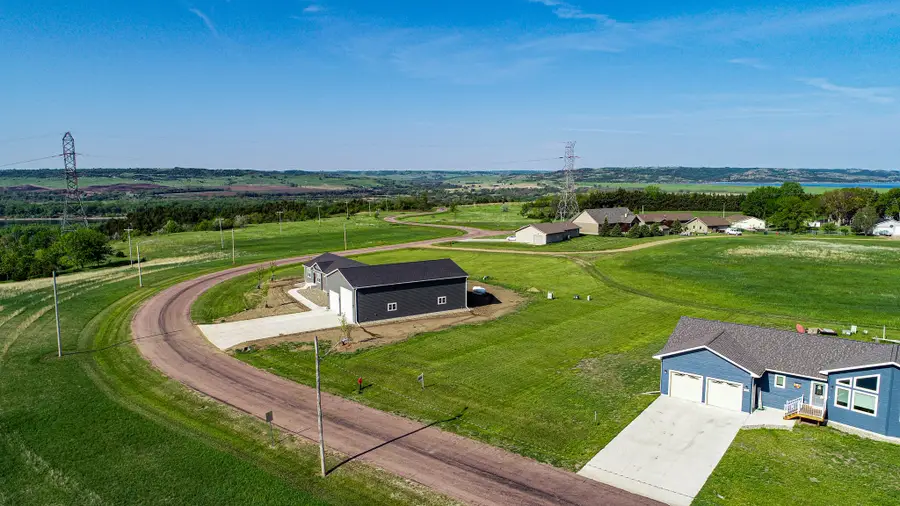 536 Spillway Dr, Pickstown, SD 57367 - #2
