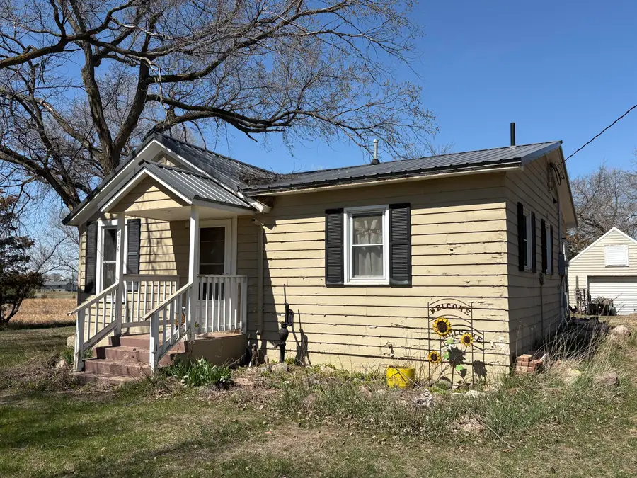 414 W Main St, Letcher, SD 57359 - #2