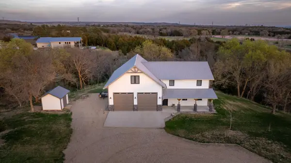 38148 297th #4 St, Lake Andes, SD 57356