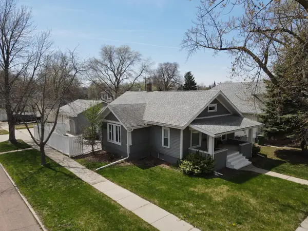 721 E 6th Ave, Mitchell, SD 57301