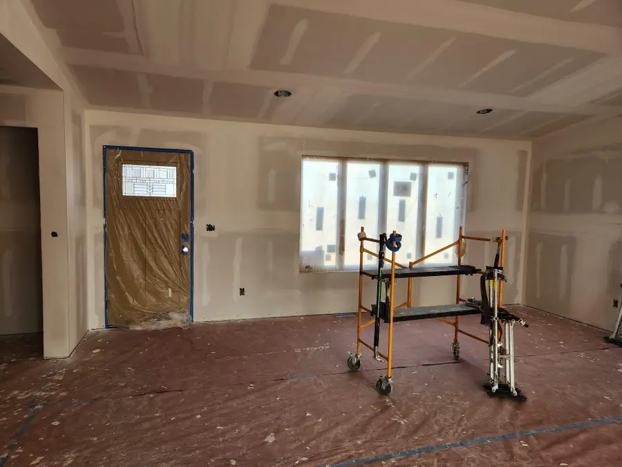 1709 S Miller St, Mitchell, SD 57301 - #3