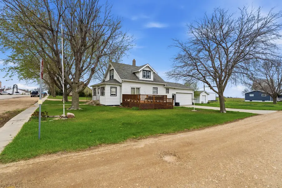 217 E Main St, New Holland, SD 57364 - #2