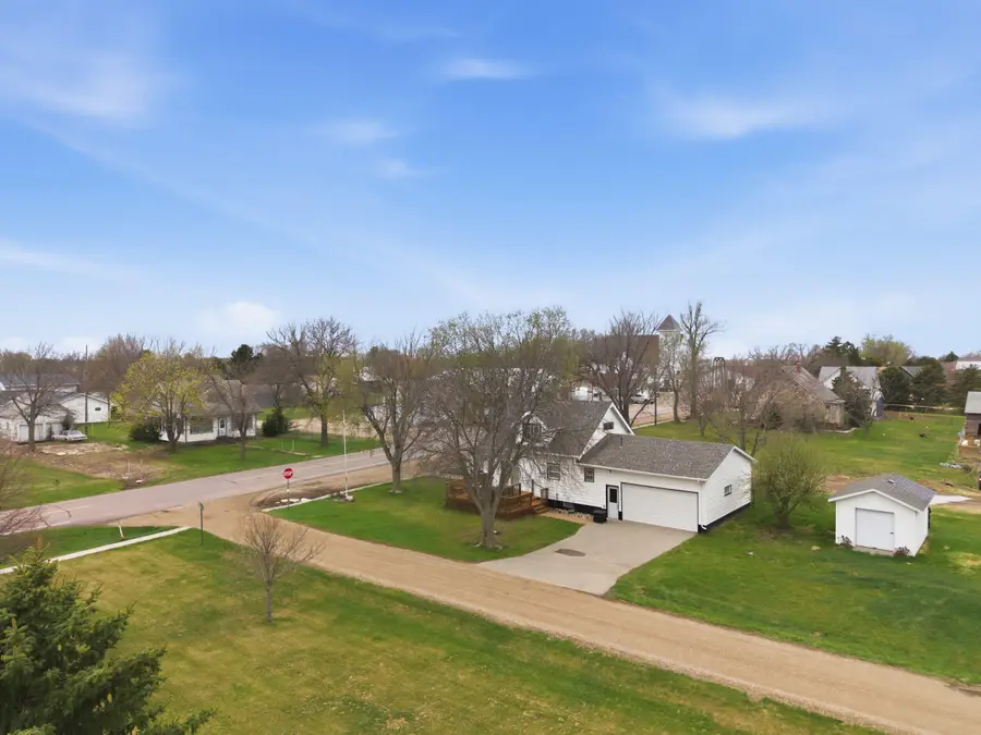 217 E Main St, New Holland, SD 57364 - #3