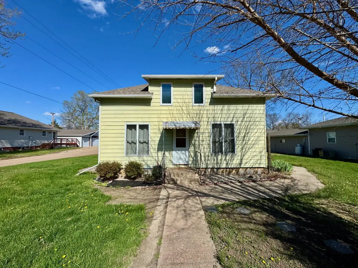 220 N 5th Ave, Lake Andes, SD 57356 - #1