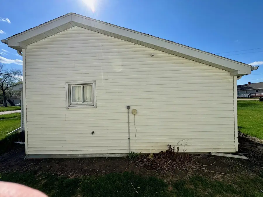 535 Church St, Lake Andes, SD 57356 - #3