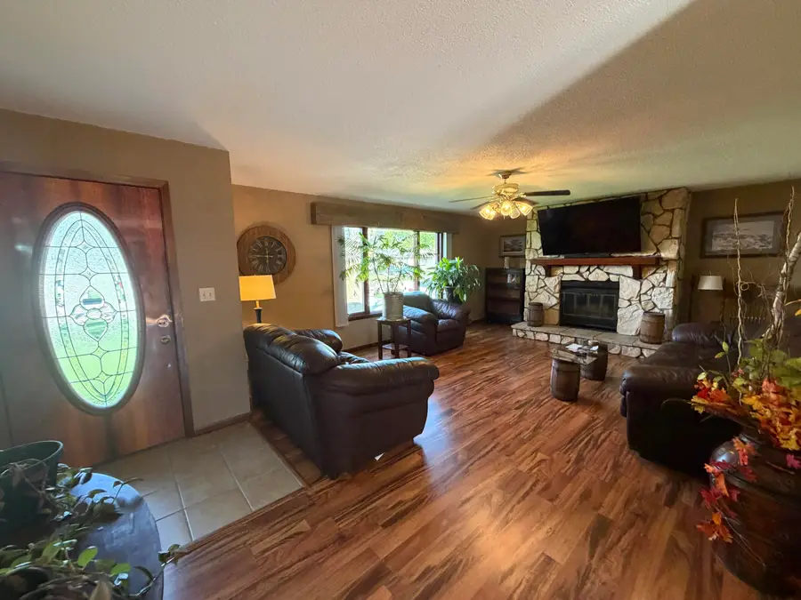 800 Firesteel Dr, Mitchell, SD 57301 - #3