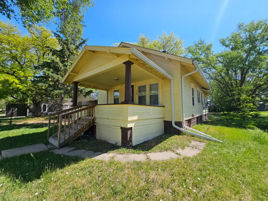 104 Grant Ave, Wagner, SD 57380 - #2