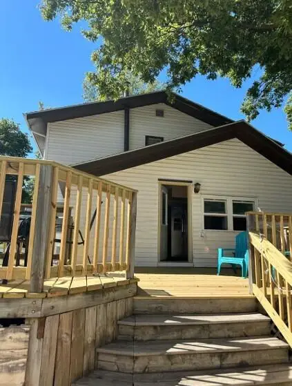 418 S Montana St, Mitchell, SD 57301 - #2