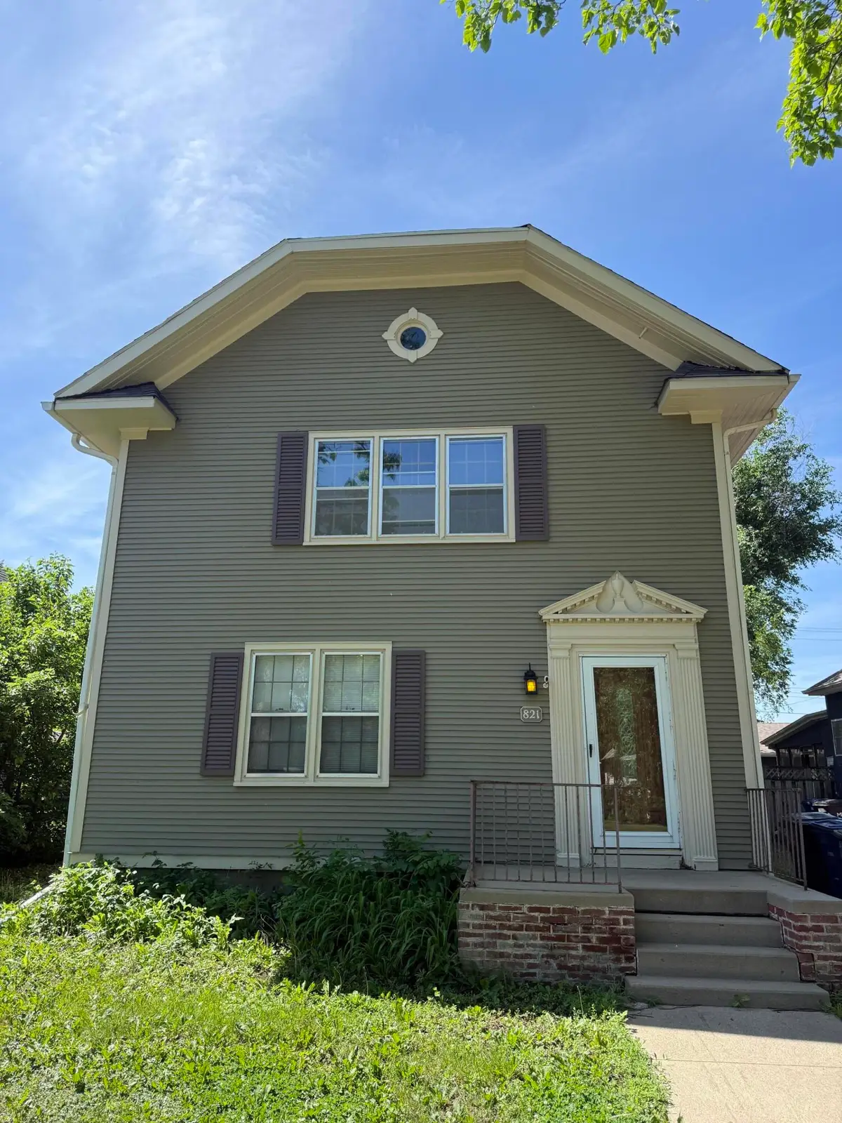 821 W 4th Ave, Mitchell, SD 57301 - #1