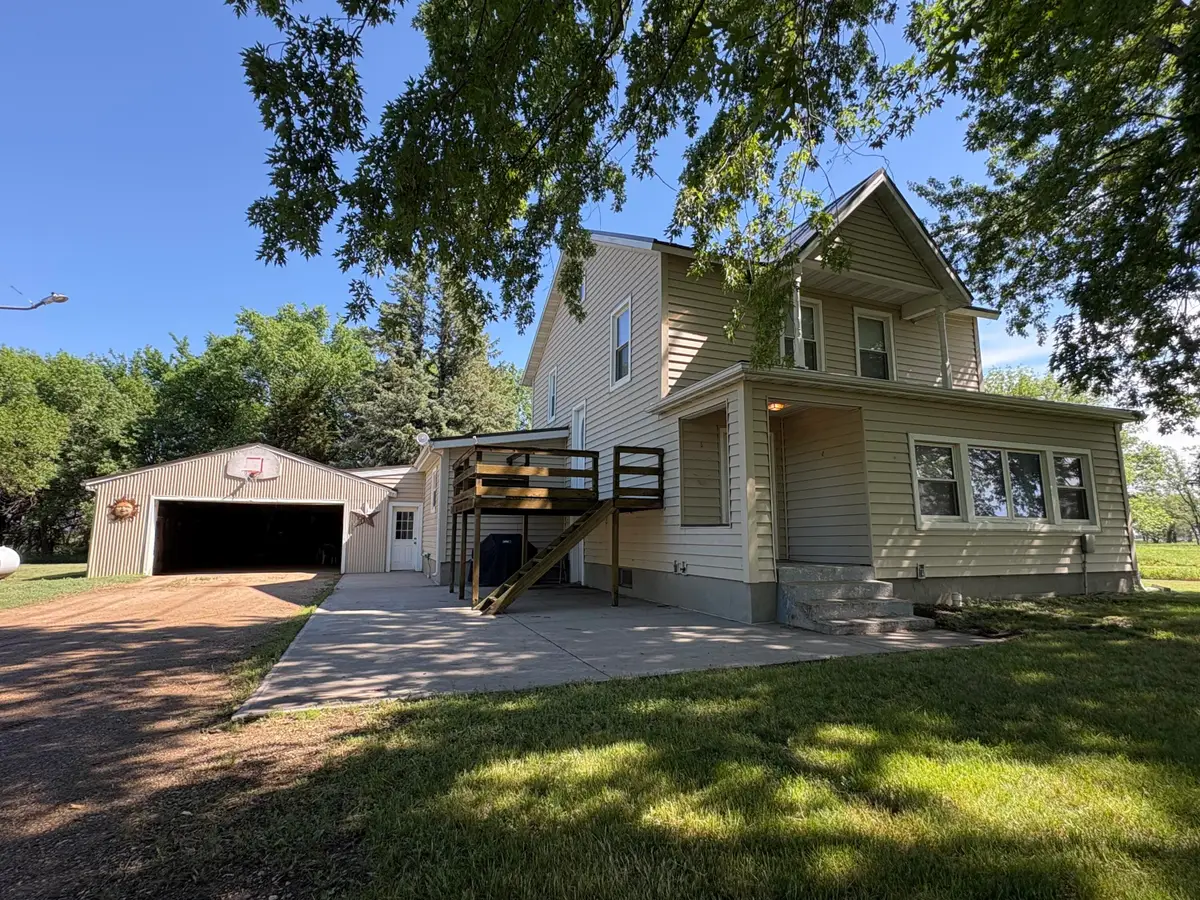 41762 253rd St, Fulton, SD 57340 - #1