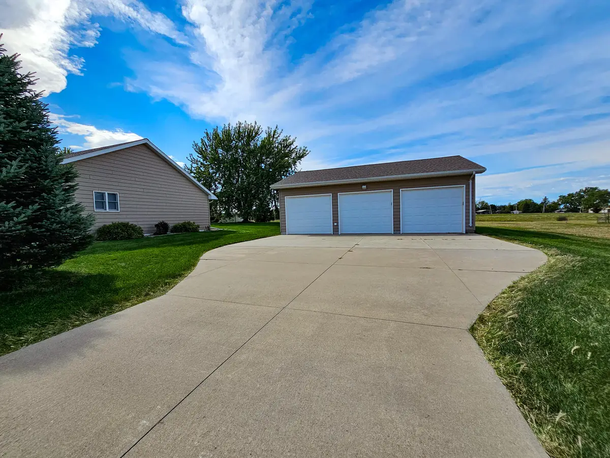 512 Spillway Dr, Pickstown, SD 57367 - #1