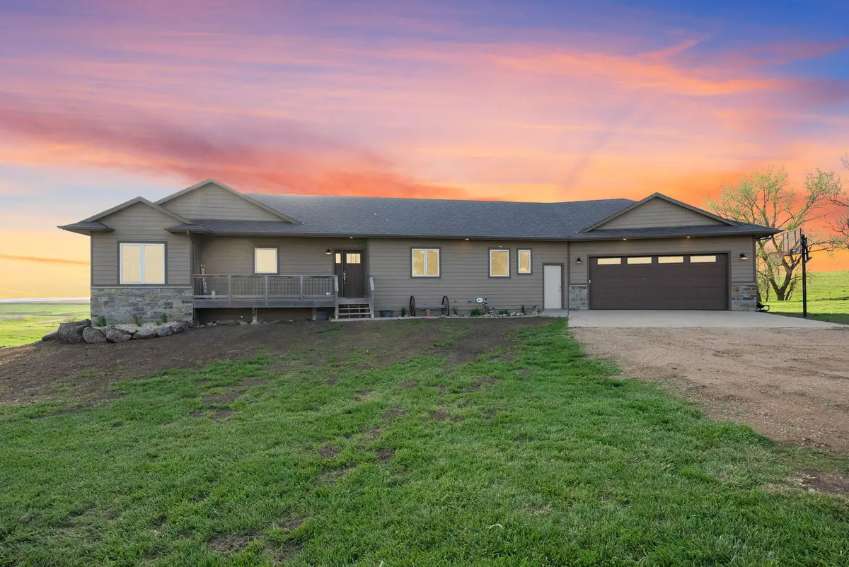 25467 455th Ave, Montrose, SD 57048 - #1