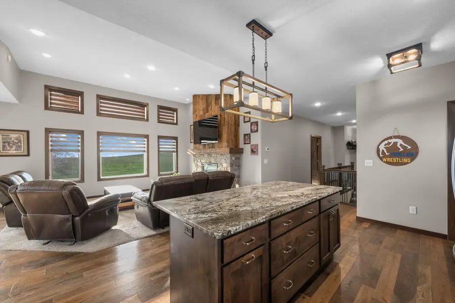 25467 455th Ave, Montrose, SD 57048 - #2