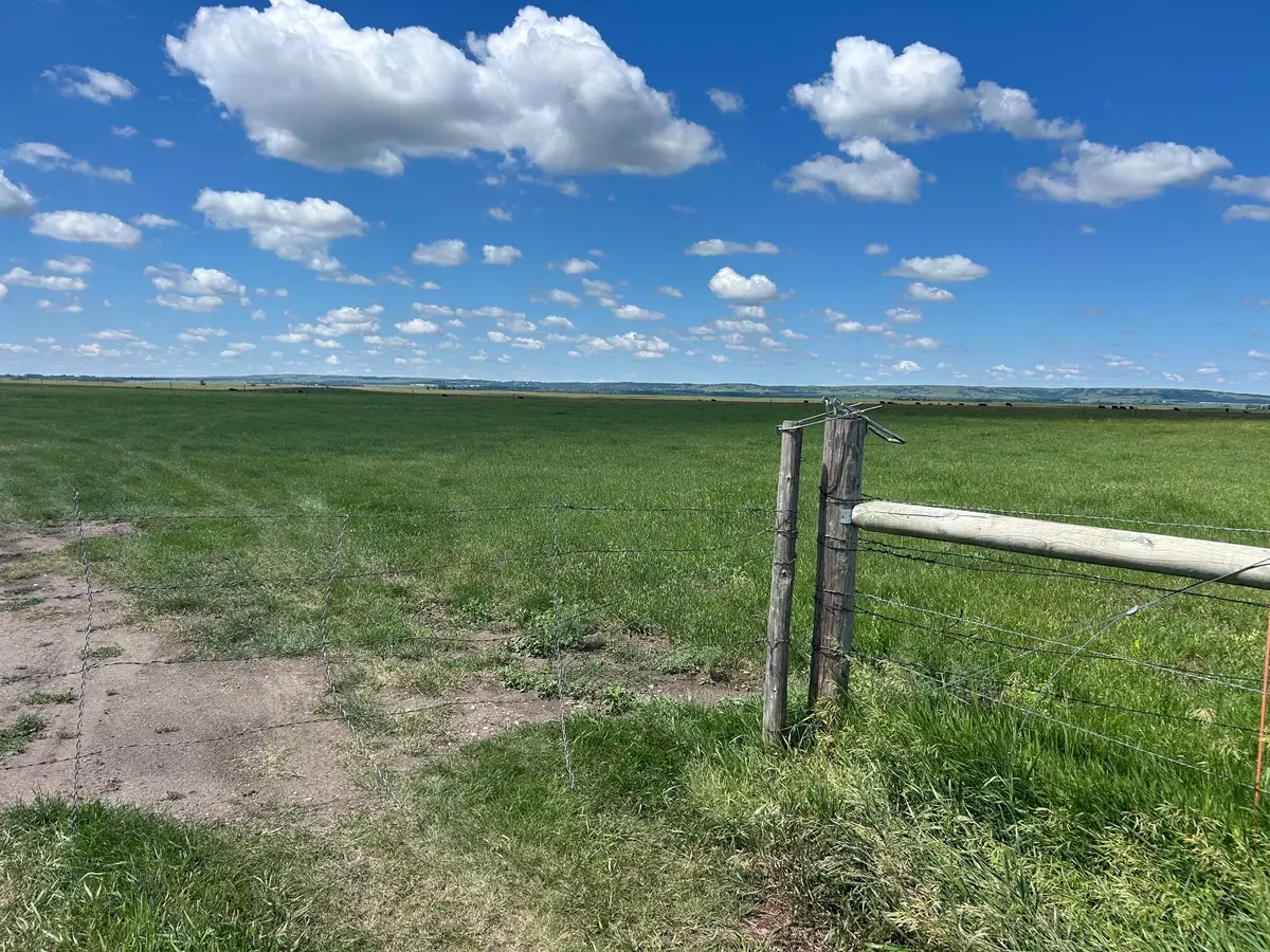 Str 26/27-108-64, Wessington Springs, SD 57382 - #1