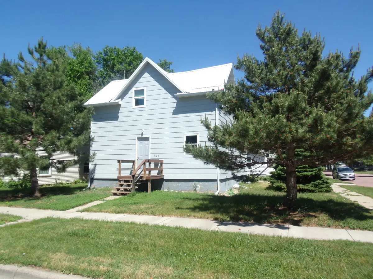 600 N Wisconsin St, Mitchell, SD 57301 - #1