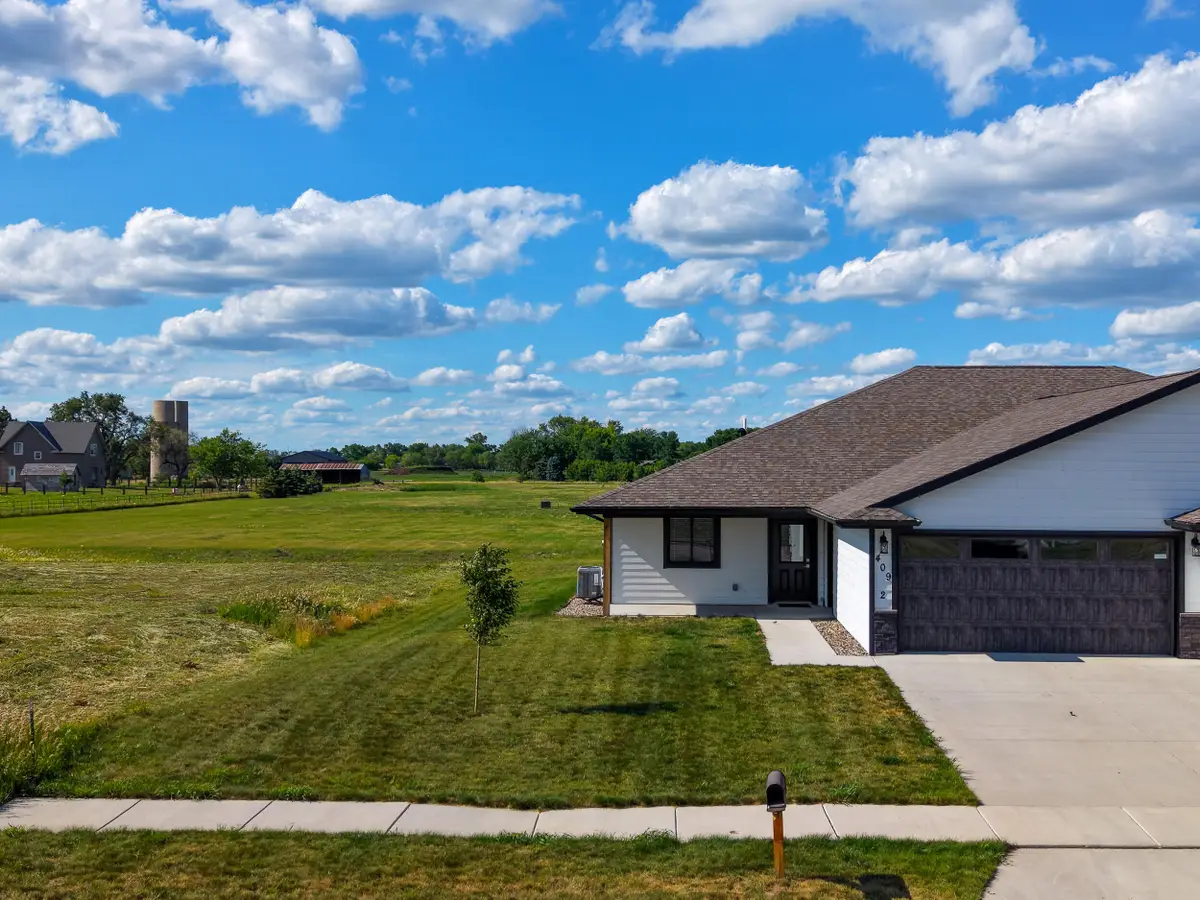 409 Redwood #2 St, Parkston, SD 57366 - #1