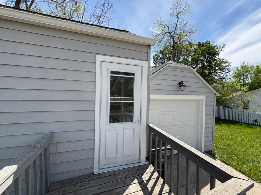 601 E 5th Ave, Mitchell, SD 57301 - #3