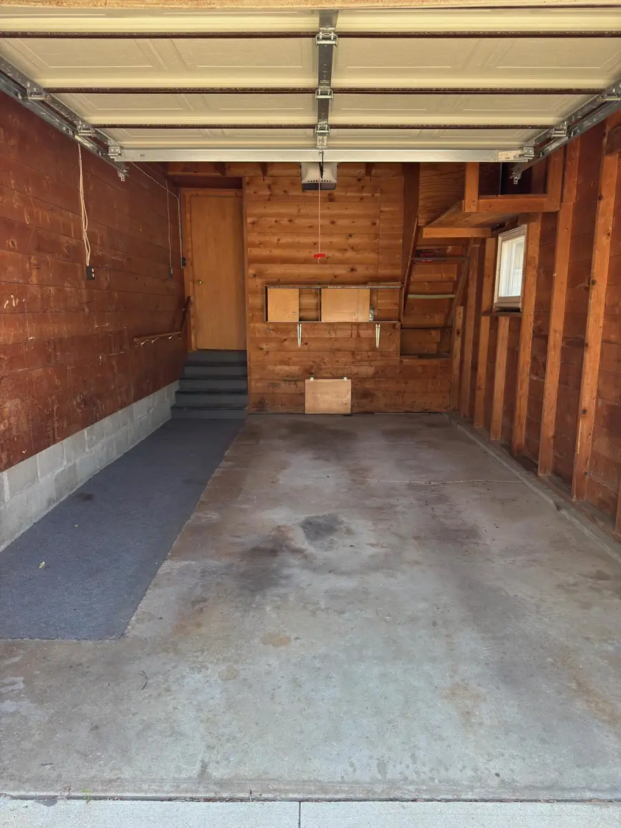 405 S 3rd St, Parkston, SD 57366 - #3