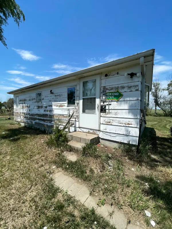 25977 407th Ave, Mitchell, SD 57301