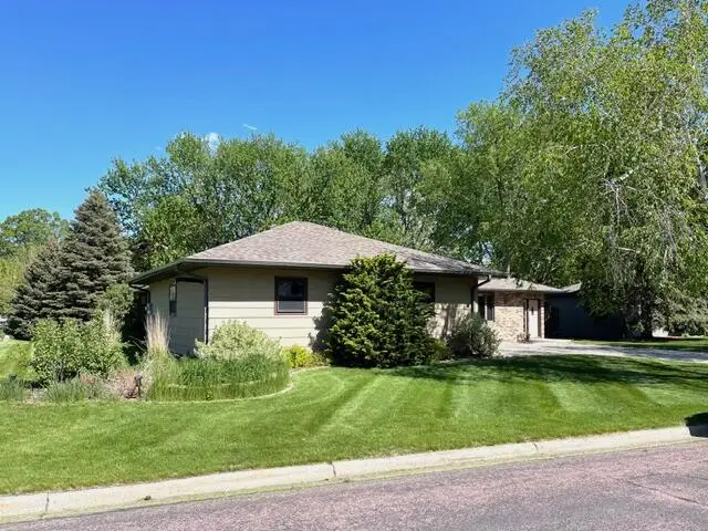 1312 Mitchell Blvd, Mitchell, SD 57301 - #3