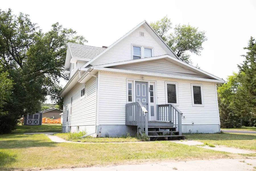 509 Dakota Ave, Wessington Springs, SD 57382 - #3