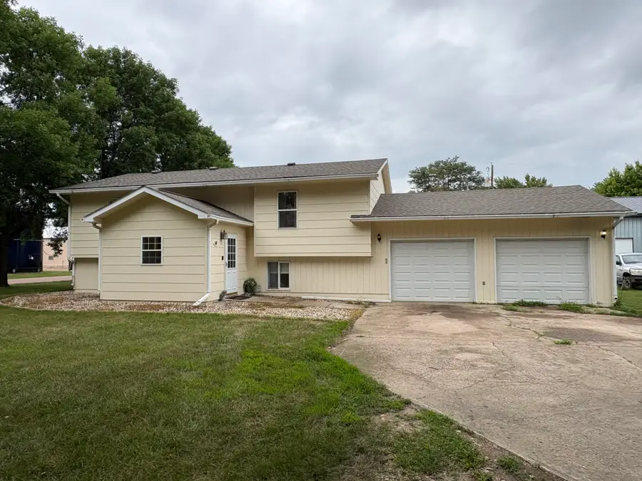 510 4th St, Alexandria, SD 57311 - #3