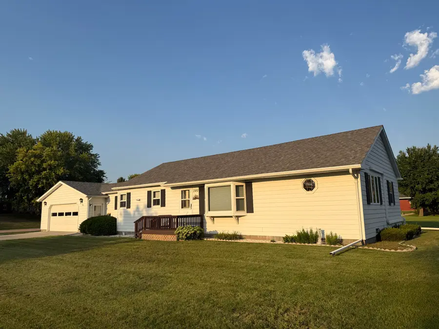 380 N Pleasant View Ave, Corsica, SD 57328 - #3