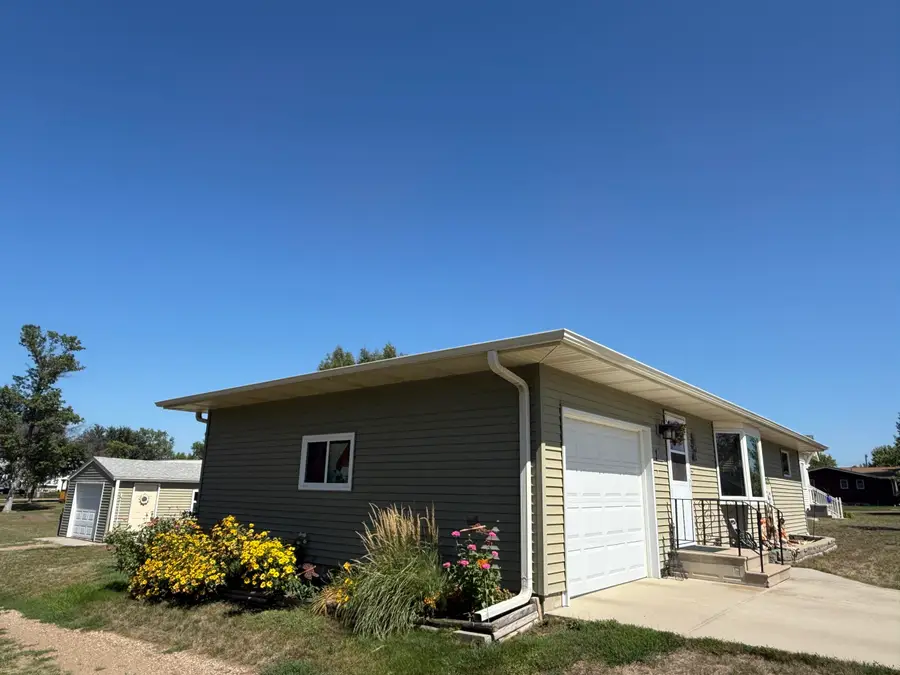 306 2nd St, Armour, SD 57313 - #2