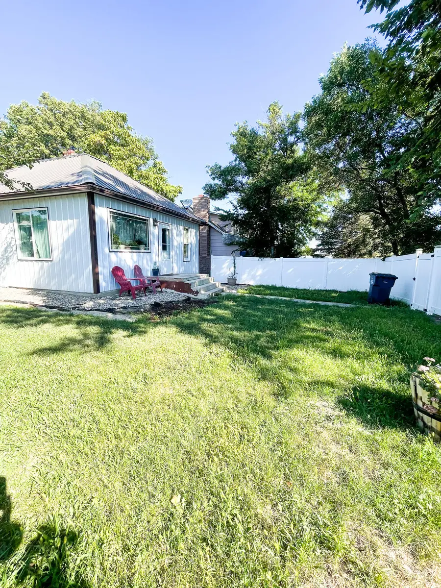 325 Polk St, Winner, SD 57580 - #2