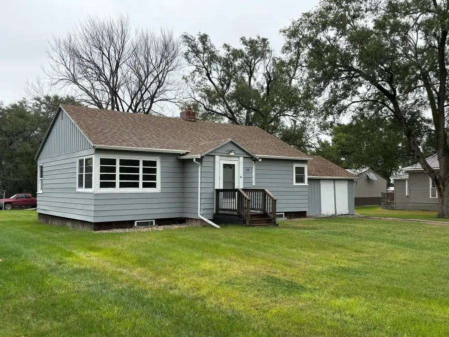308 N 3rd Ave, Stickney, SD 57375 - #3