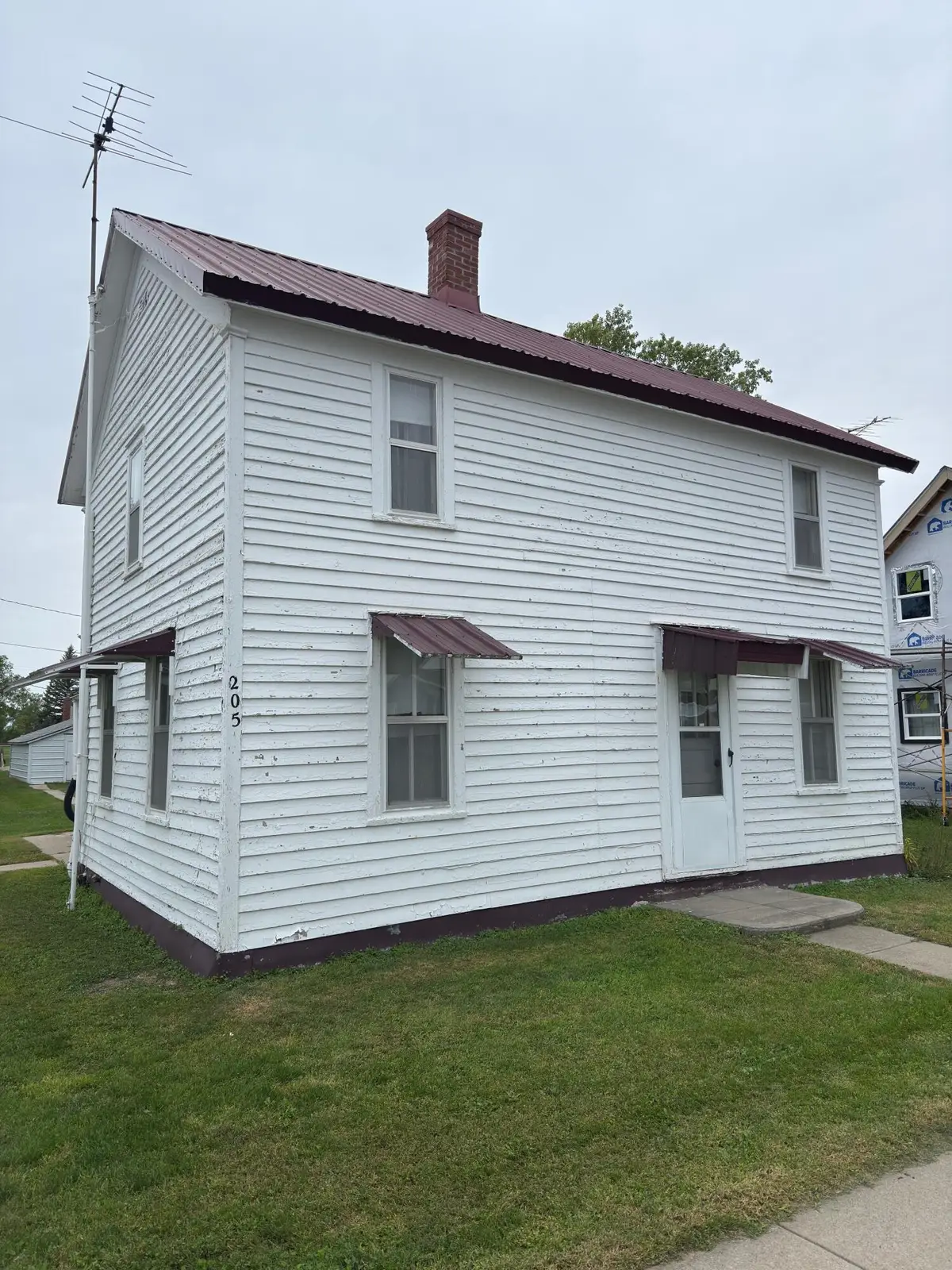 205 S Sloan St, Tripp, SD 57366 - #1