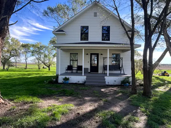 42465 261st St, Alexandria, SD 57311