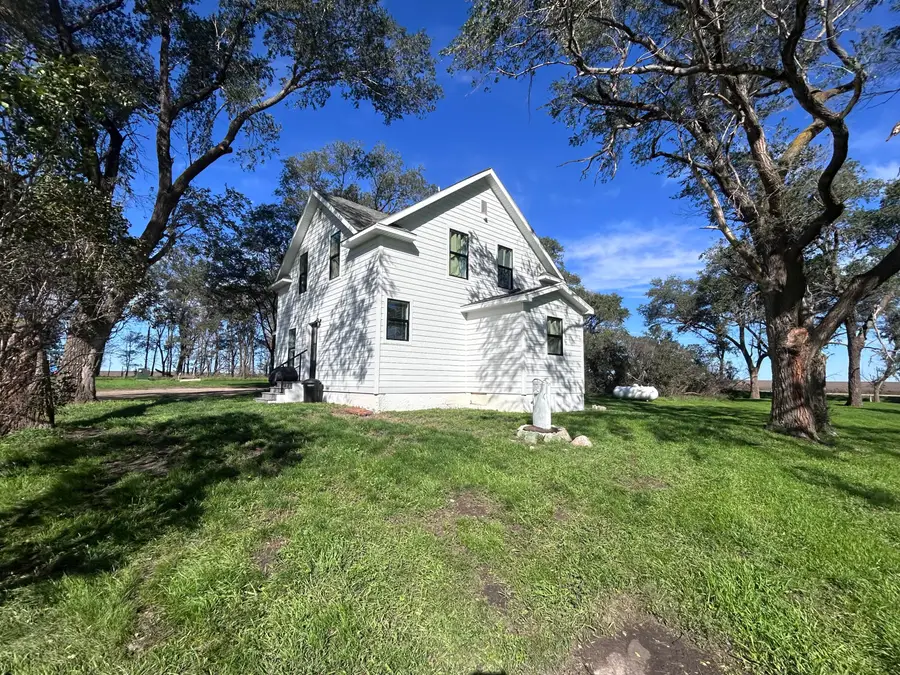 42465 261st St, Alexandria, SD 57311 - #3