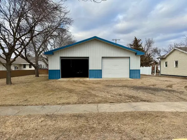 600 3rd St, Wagner, SD 57380