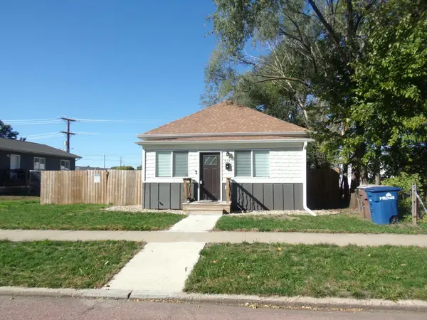 915 N Lawler St, Mitchell, SD 57301
